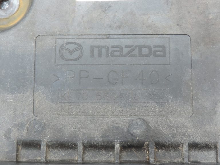 Oriģināls Mazda 6 GJ, CX-5 akumulatora turētāja korpuss KE7056041A, KE70-56-041A