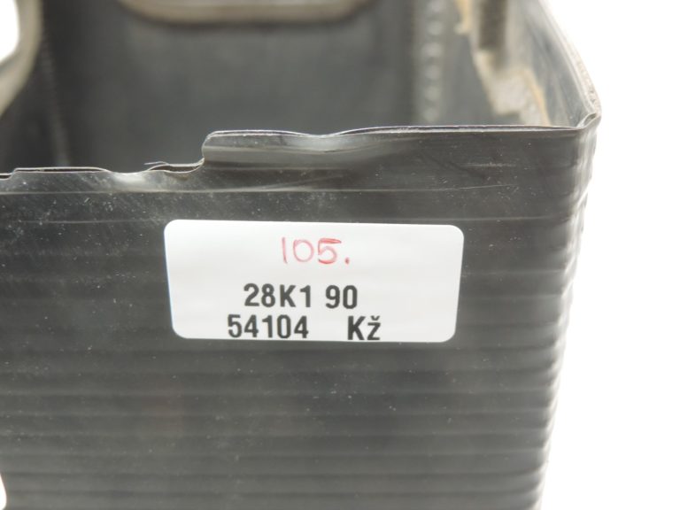 Oriģināls Mazda 6 GJ akumulatora aizsargvāciņš Izolācijas siltumizolācija SH011859XE