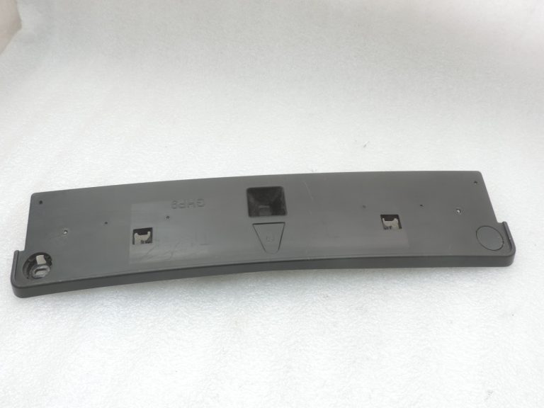 Oriģināls Mazda 6 GJ priekšējās numura zīmes turētājs GHP950170, GHP9-50170