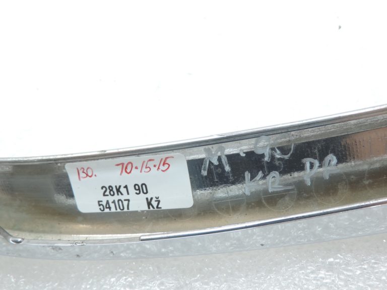 Oriģinālā Mazda 6 GJ Priekšējā radiatora režģa hromēta apdare kreisā GHP9507K1C, GHP9-50-7K1C