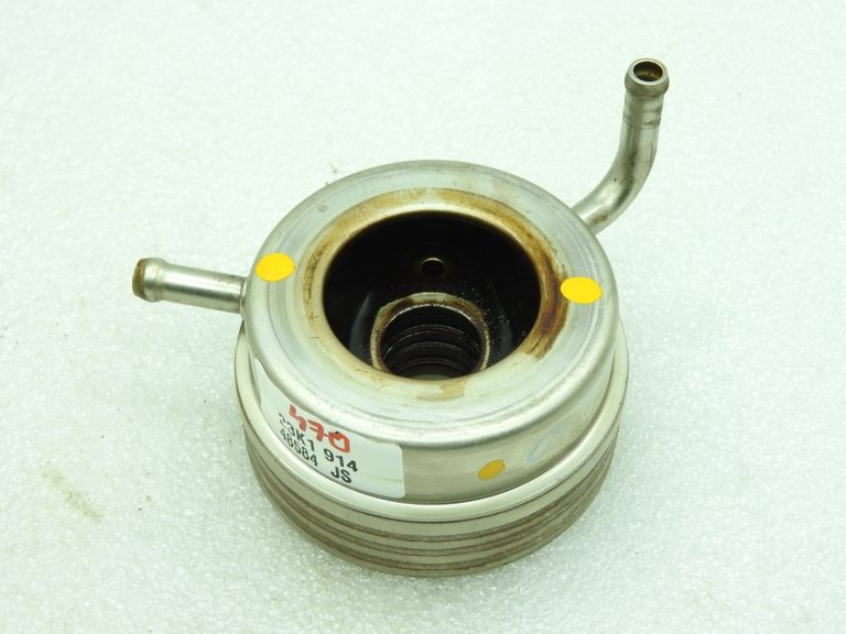 Oriģināls eļļas dzesētājs, motora eļļa MAZDA 323 626 Premacy MPV FSH914700