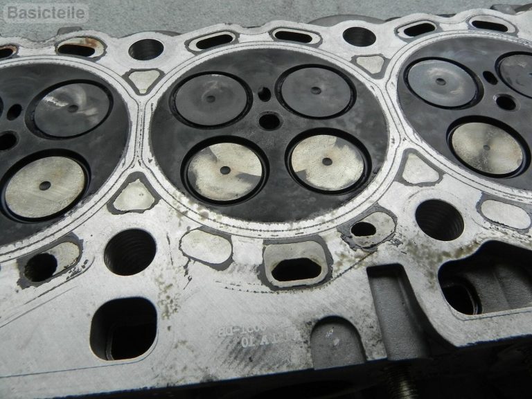 Jaguar XF 3.0CDTi 306DT V6 dīzeļdzinēja cilindra galva kreisā cilindra galva 9X2Q-6C064-CA