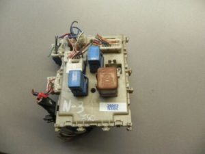 Nissan Almera II N16 drošinātāju kārbas interjera releji 243505M310