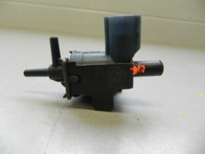 Toyota Avensis T22 vakuuma vārsts Vakuuma vārsts vārsts 90910-12219