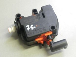BMW F20 F20 F21 F30 F31 F31 F22 F22 F34 F15 Degvielas uzpildes aizbīdnis 7270792