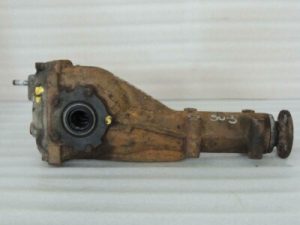 Subaru Legacy IV 2,0D dīzeļdegvielas aizmugurējais diferenciālis Aizmugurējās ass pārnesumkārba 3,70