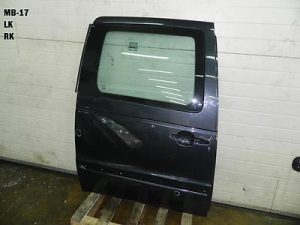 Mercedes Vaneo W414 Aizmugurējās labās durvis Krāsa 9154 Oglekļa melna