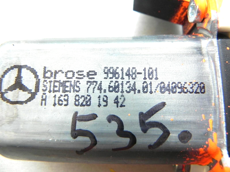 Mercedes Benz A B klases W169 W245 aizmugurējā kreisā loga regulatora motors