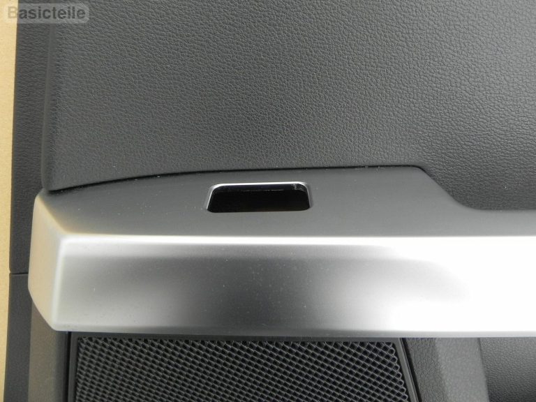 Mercedes Benz GLK 280 X204 Durvju apdares vāks aizmugurējā labā alumīnija sloksne