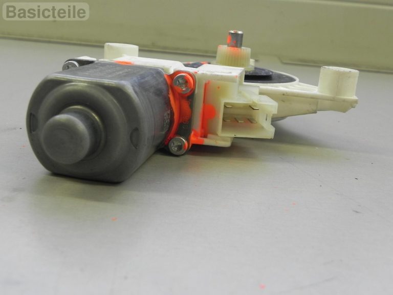 Mercedes C E klases W204 W212 Logu regulatora motors, labās puses priekšējais loga regulators