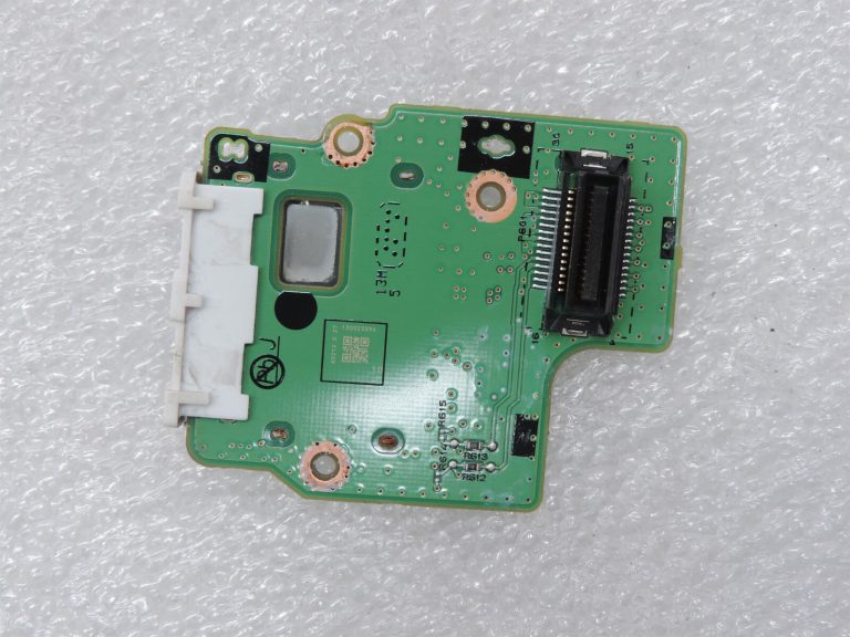 Mercedes W207 W212 W218 Radio vadības bloks A2129007225 Rezerves daļu komponents