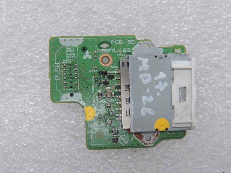 Mercedes W207 W212 W218 Radio vadības bloks A2129007225 Rezerves daļu komponents