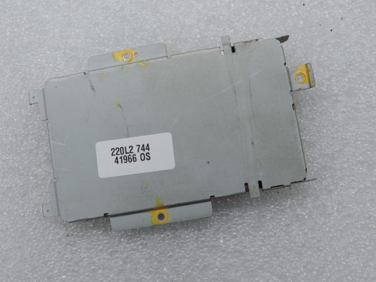 Mercedes W207 W212 W218 Radio vadības bloks A2129007225 Rezerves daļu komponents