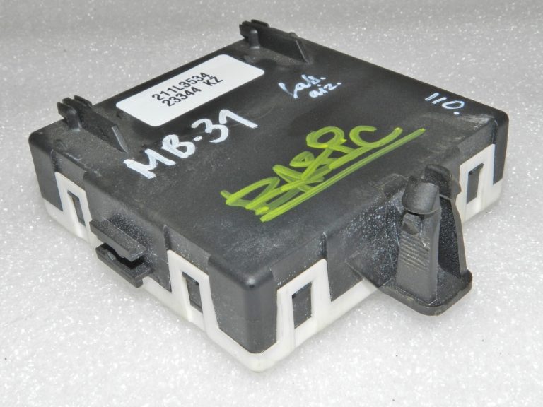 Mercedes C-klases W205 aizmugurējo labās puses durvju vadības bloks A2059004721