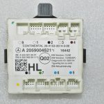 Mercedes C-klases W205 aizmugurējo kreiso durvju vadības bloks A2059004521