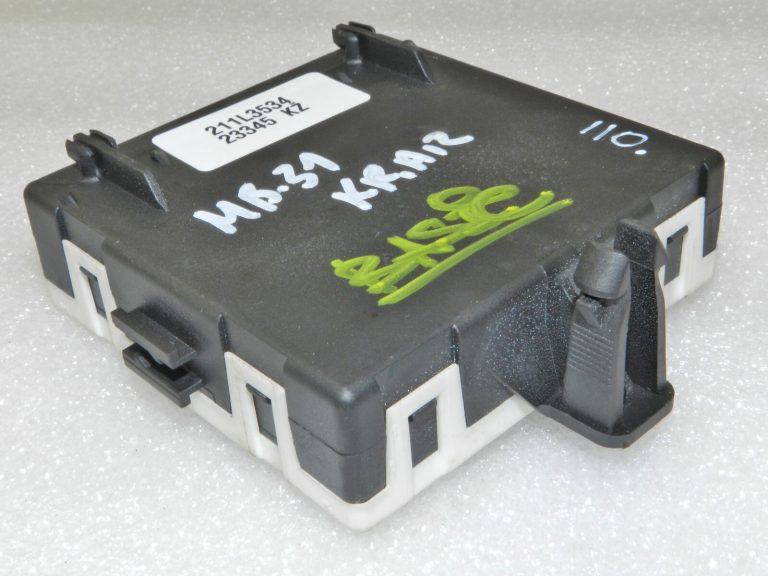Mercedes C-klases W205 aizmugurējo kreiso durvju vadības bloks A2059004521