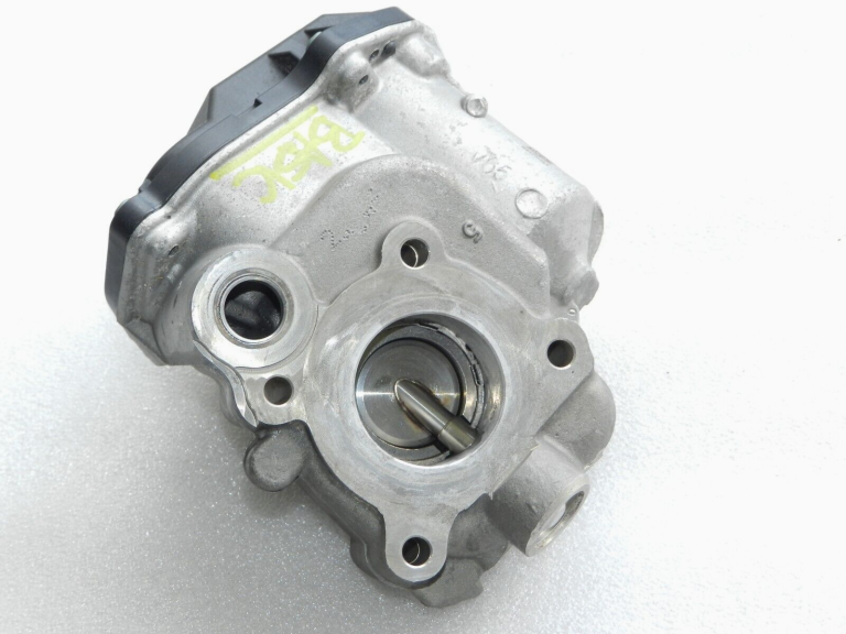 Mercedes Benz C220d W205 EGR vārsts izplūdes gāzu recirkulācija A6511400860 Oriģinālais