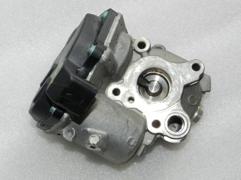 Mercedes Benz C220d W205 EGR vārsts izplūdes gāzu recirkulācija A6511400860 Oriģinālais
