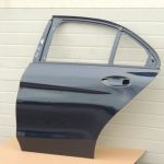 Mercedes W205 Sedans Aizmugurējās kreisās durvis Aizmugurējās kreisās durvis Krāsa 890U Canvasite Blu
