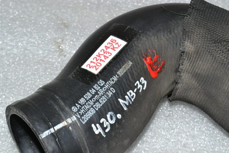 Mercedes-Benz W245 W169 2.0 CDi uzpildes gaisa šļūtene uzpildes gaisa dzesētājs A1695280482