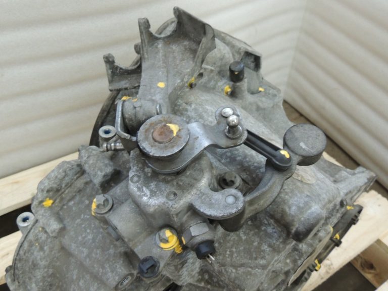 Merecedes B-Class W245 B180 CDI dīzeļdegvielas manuālā pārnesumkārba 6 pakāpju 711640