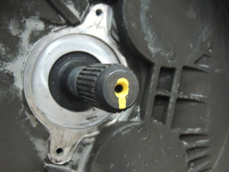 Merecedes B-Class W245 B180 CDI dīzeļdegvielas manuālā pārnesumkārba 6 pakāpju 711640
