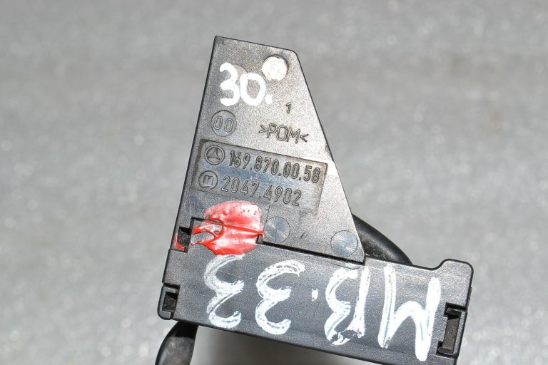 Mercedes-Benz W245 W169 oriģināls dzinēja pārsega ierobežotājs A1698700058