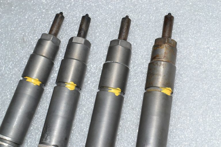4x Mercedes-Benz W245 W169 2.0 CDi OM640.940 Inžektors Inžektors A6400700787