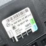 Mercedes-Benz W245 W169 Aizmugurējā labās puses durvju vadības bloks A1698203285