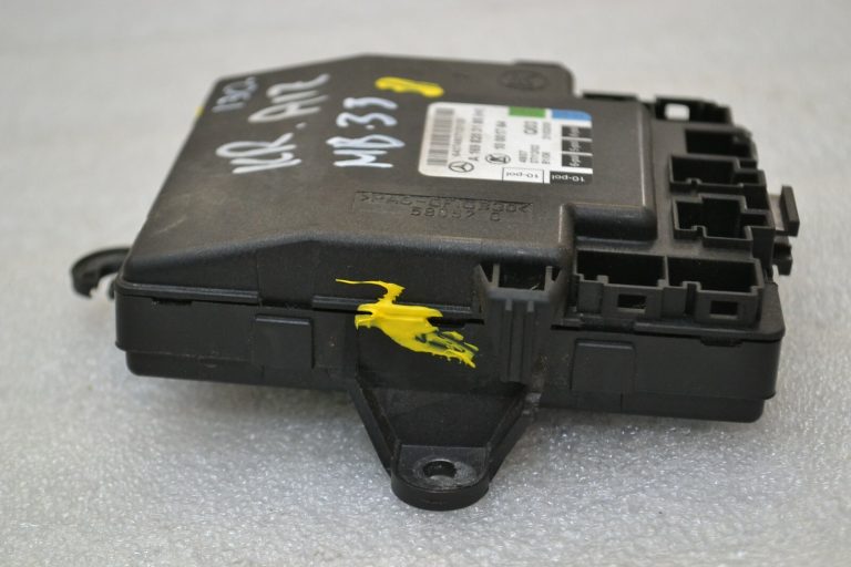 Mercedes-Benz B A klases W245 W169 Aizmugurējo kreiso durvju vadības bloks A1698203185