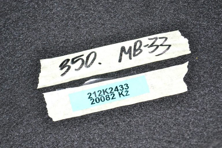 Mercedes-Benz B-klase W245 Koferraum paneļa pārsegs Labais A169690262626