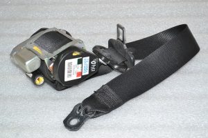 Mercedes-Benz B-Class W245 Rear left seat belt Seat Belt A1698601785