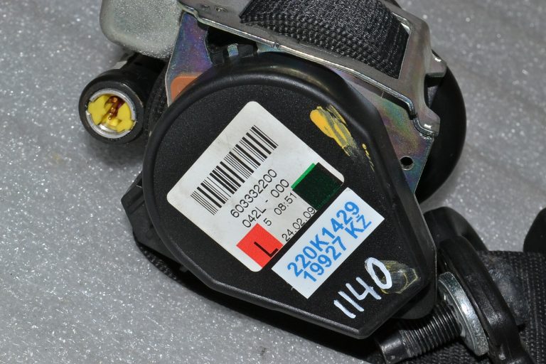 Mercedes-Benz B-Class W245 Aizmugurējā kreisā drošības josta Drošības josta A1698601785