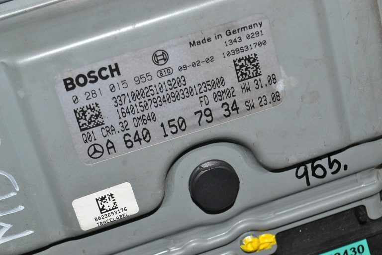 Mercedes-Benz W245 2.0 CDI OM640.940 Dzinēja vadības bloks ECU A6401507934 0281015955