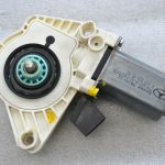 Mercedes-Benz W245 W169 Aizmugurējā kreisā loga regulatora motors A1698204542