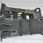 Mercedes-Benz B-Class W245 Bampera balsta kronšteins kreisais A1696202635