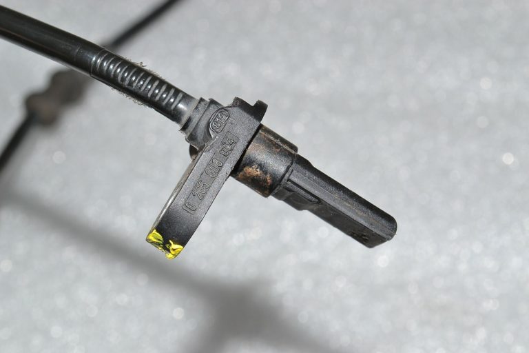 Mercedes-Benz W245 W169 ABS riteņa ātruma sensors priekšējais A1695401417 0265008064