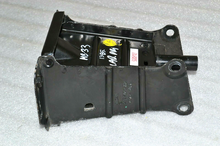Mercedes-Benz B-Class W245 Bampera balsta kronšteins, labais A1696202635
