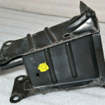 Mercedes-Benz B-Class W245 Bampera balsta kronšteins, labais A1696202635