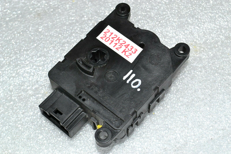 Mercedes-Benz W245 W169 Apkures pūtējs gaisa kondicionētājs A1698203042 A1698201042