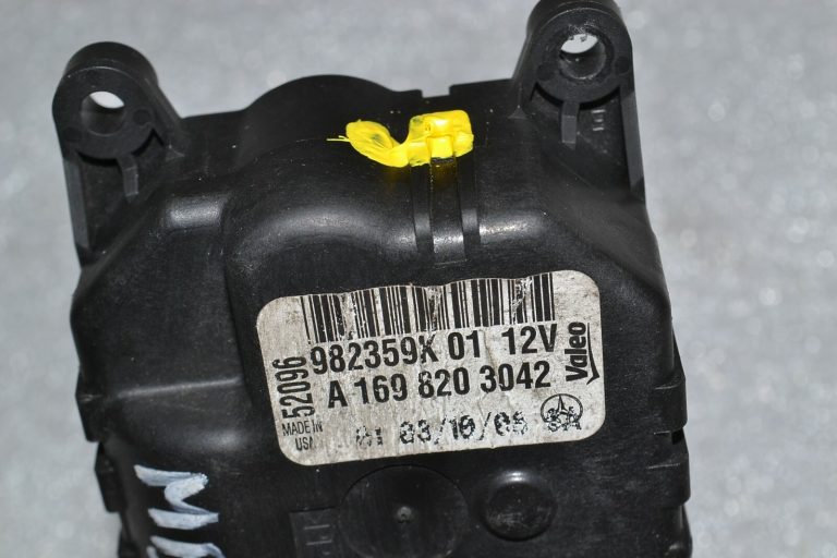 Mercedes-Benz W245 W169 Apkures pūtējs gaisa kondicionētājs A1698203042 A1698201042