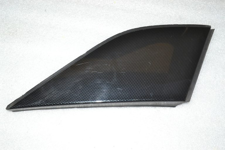 Mercedes-Benz B-klases B klases W245 ārējā spoguļa trīsstūra pārsegs labajā pusē A1696902887