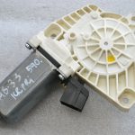 Mercedes-Benz W245 W169 Logu regulatora motors priekšējais kreisais A1698204342