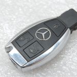 Oriģinālā Mercedes Benz W212 radio tālvadības pults (bez atslēgas elementa!)