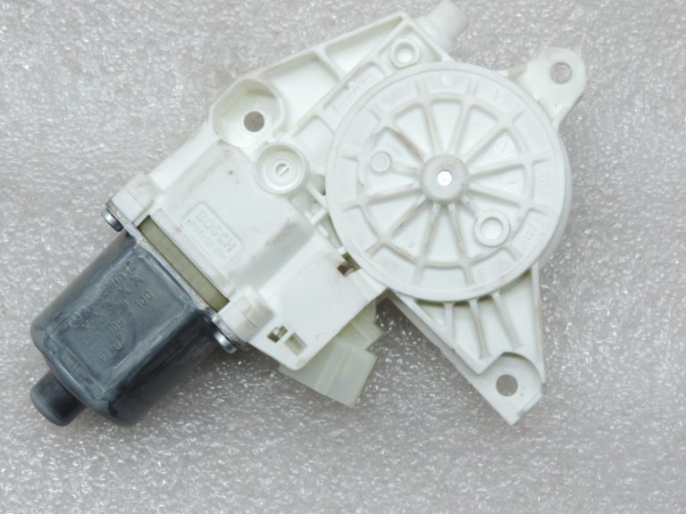 Oriģinālais Mercedes Benz W212 W204 aizmugurējā kreisā loga regulatora motors