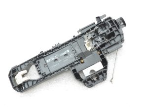 Oriģinālais Mercedes Benz W212 W204 W166 Ārējo durvju rokturu rāmis priekšējais kreisais