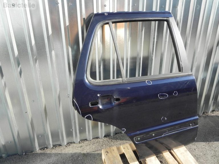 Mercedes Benz M-klase ML W163 Aizmugurējā labā puse Krāsa 359U Aizmugurējā labā puse