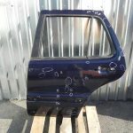 Mercedes Benz M-klase ML W163 Aizmugurējās kreisās durvis 359U Aizmugurējās kreisās durvis