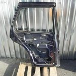 Mercedes Benz M-klase ML W163 Aizmugurējās kreisās durvis 359U Aizmugurējās kreisās durvis