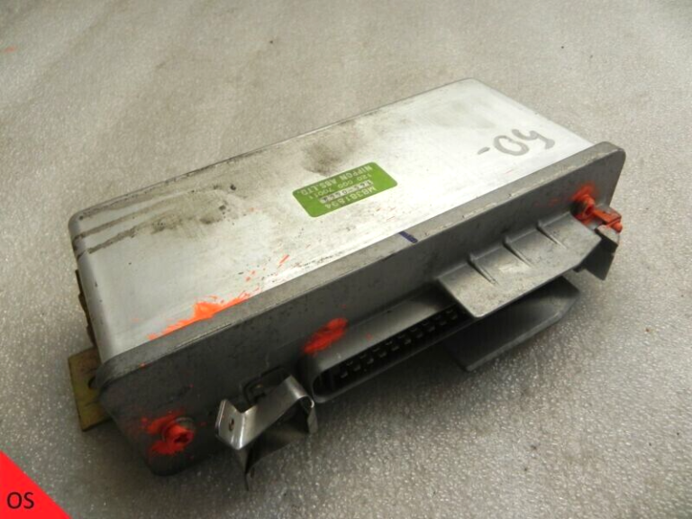 Mitsubishi Galant ABS vadības bloks Pamata vadības bloks MB381894